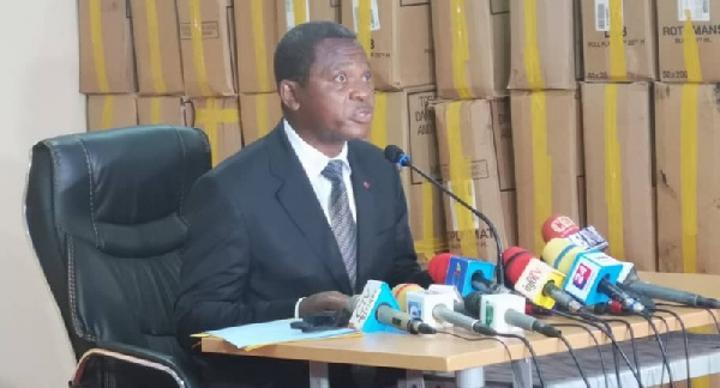 Remaniement : Paul Atanga Nji réalise l'impensable et remplace Paul Biya, il frappe un grand coup de maître Remaniement : Paul Atanga Nji réalise l'impensable et remplace Paul Biya, il frappe un grand coup de maître