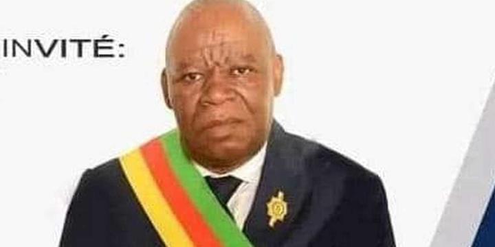 La honte du siècle : voici Laurent Nkodo, le sénateur qui a versé le visage de Niat et de Biya à terre La honte du siècle : voici Laurent Nkodo, le sénateur qui a versé le visage de Niat et de Biya à terre