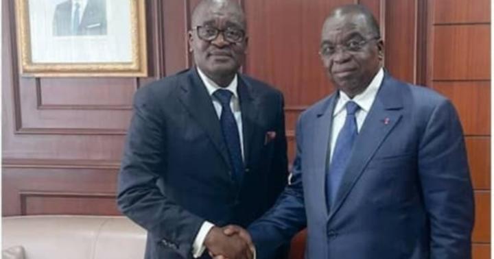 Positionnement: Motazé reçoit un ministre gabonais émissaire d'Ali Bongo Positionnement: Motazé reçoit un ministre gabonais émissaire d'Ali Bongo