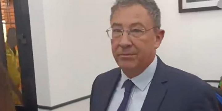 Cameroun : en l'absence de Paul Biya, l'ambassadeur français Thierry Marchand se met déjà en action Cameroun : en l'absence de Paul Biya, l'ambassadeur français Thierry Marchand se met déjà en action