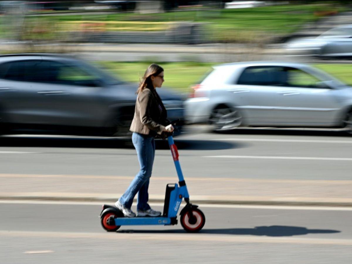 Accidents de trottinette : les blessures sont aussi graves qu'à moto, révèle une étude Accidents de trottinette : les blessures sont aussi graves qu'à moto, révèle une étude