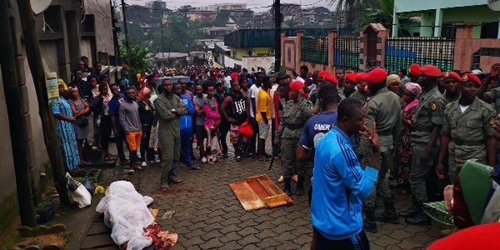 Effondrement d'immeuble à Douala: un témoin raconte ce qui s'est passé Effondrement d'immeuble à Douala: un témoin raconte ce qui s'est passé