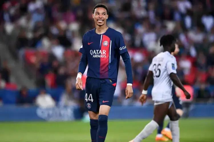 Hugo Ekitike sur le départ grâce à Manchester United ? Hugo Ekitike sur le départ grâce à Manchester United ?