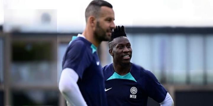 'Je n'ai pas apprécié son comportement': le gardien que Onana a envoyé au banc à l'Inter dit ses vérités 'Je n'ai pas apprécié son comportement': le gardien que Onana a envoyé au banc à l'Inter dit ses vérités