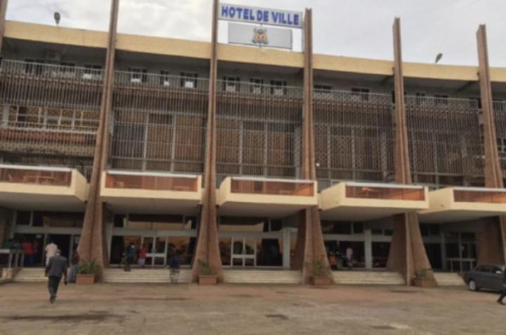 Financement de la collecte des ordures : la Communauté urbaine de Yaoundé anticipe le désengagement total de l’État Financement de la collecte des ordures : la Communauté urbaine de Yaoundé anticipe le désengagement total de l’État