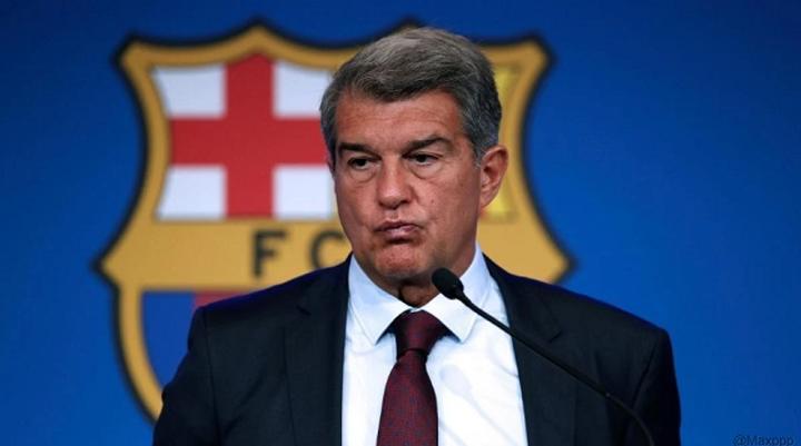 Liga: le FC Barcelone risque d’être banni du football professionnel pour une affaire de corruption d'arbitres ! Liga: le FC Barcelone risque d’être banni du football professionnel pour une affaire de corruption d'arbitres !