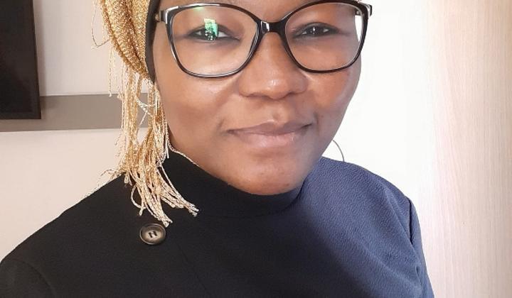 Tensions politiques au sein du MRC : Aïssatou Bouba Dalil interdite de séjour au Cameroun pour les élections Tensions politiques au sein du MRC : Aïssatou Bouba Dalil interdite de séjour au Cameroun pour les élections