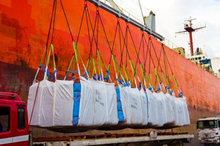 Balance commerciale : le déficit du Cameroun s’accentue de 297 milliards de FCFA au 2e trimestre 2023 en glissement annuel Balance commerciale : le déficit du Cameroun s’accentue de 297 milliards de FCFA au 2e trimestre 2023 en glissement annuel