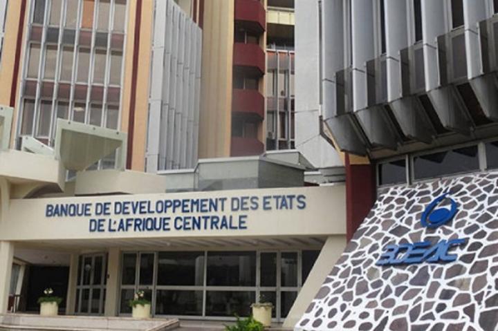 Au Cameroun, l’État s’engage à garantir les emprunts des entreprises publiques et privées auprès de la BDEAC Au Cameroun, l’État s’engage à garantir les emprunts des entreprises publiques et privées auprès de la BDEAC