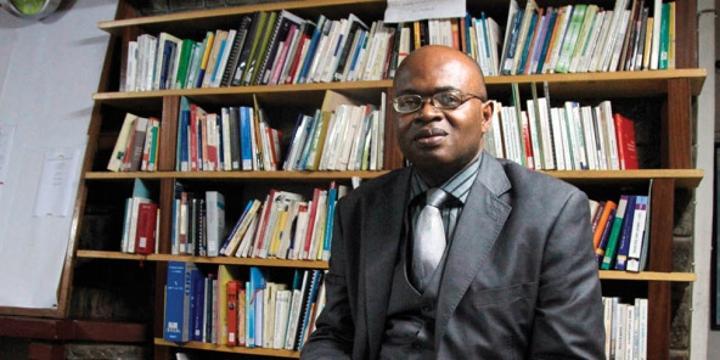 Mathias Eric Owona Nguini au RDPC : un proche de Kamto lave copieusement le nouveau adhérant au parti de Biya Mathias Eric Owona Nguini au RDPC : un proche de Kamto lave copieusement le nouveau adhérant au parti de Biya