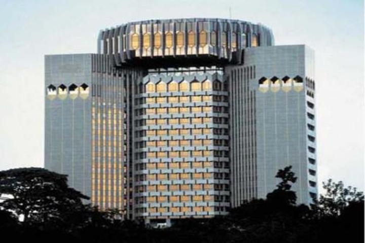 Cemac : la BEAC écoute le signal du marché en ramenant son offre de liquidité aux banques à 300 milliards de FCFA Cemac : la BEAC écoute le signal du marché en ramenant son offre de liquidité aux banques à 300 milliards de FCFA