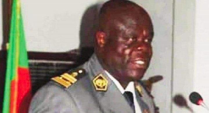 Affaire Mbapou : une bagarre éclate entre le Colonel Bamkoui et son adjoint Samnick, ça s'annonce mal Affaire Mbapou : une bagarre éclate entre le Colonel Bamkoui et son adjoint Samnick, ça s'annonce mal