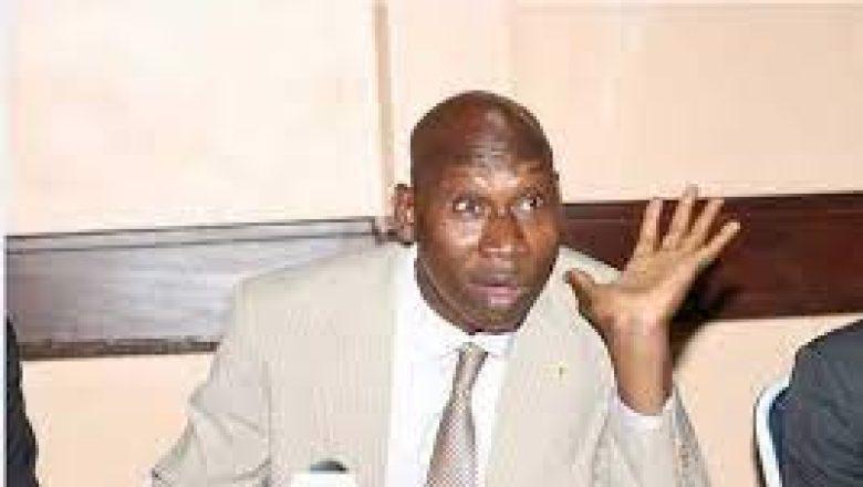 Cameroun : après le MRC, Abdouraman Hamadou Babba saisit le Conseil électoral Cameroun : après le MRC, Abdouraman Hamadou Babba saisit le Conseil électoral