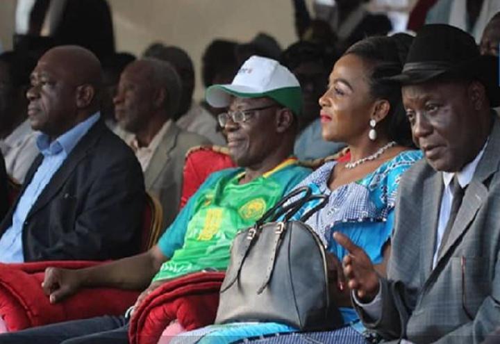 Une mbenguiste s’attaque à Maurice Kamto en l’accusant de choses horribles Une mbenguiste s’attaque à Maurice Kamto en l’accusant de choses horribles