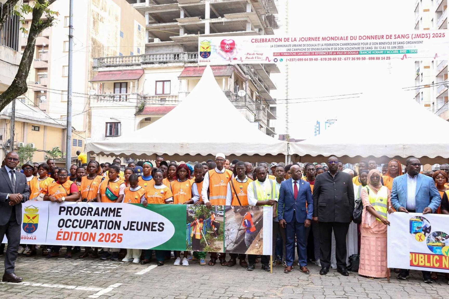 Maire De Douala Occupe Plus De 300 Jeunes Pendant Trois Mois Maire De Douala Occupe Plus De 300 Jeunes Pendant Trois Mois