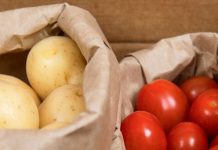 La Pomme de Terre Descend de la Tomate La Pomme de Terre Descend de la Tomate