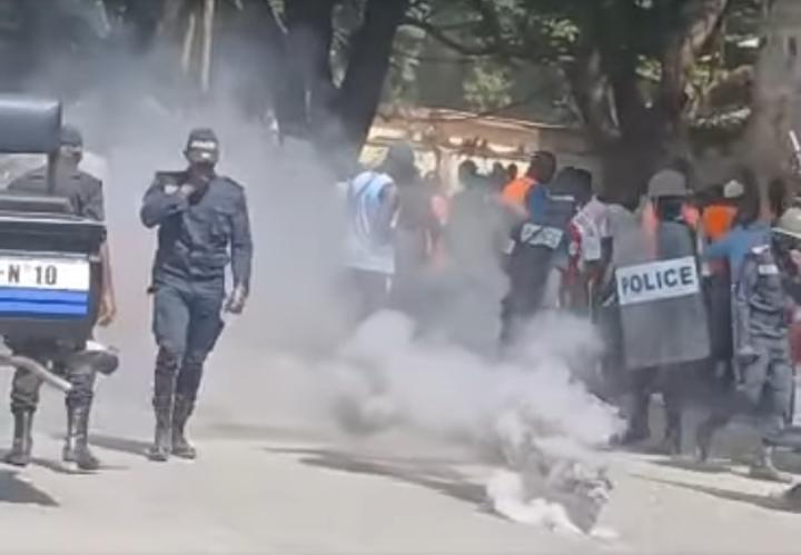Les Manifestations Atteignent la Ville de Maroua Les Manifestations Atteignent la Ville de Maroua