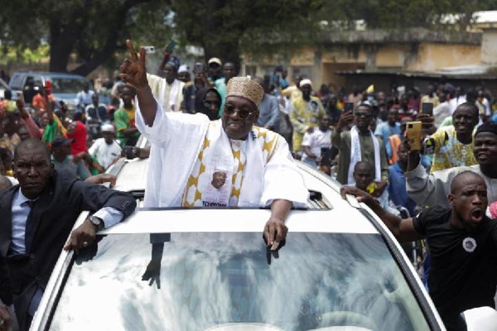 Issa Tchiroma Révèle Sa Position Après Annonce de Fuite Issa Tchiroma Révèle Sa Position Après Annonce de Fuite