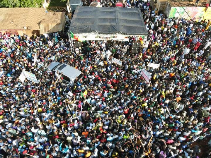 Issa Tchiroma Contre La Présidence De La République Issa Tchiroma Contre La Présidence De La République