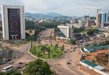 Doomscrolling, Nouvelle Maladie des Camerounais Doomscrolling, Nouvelle Maladie des Camerounais