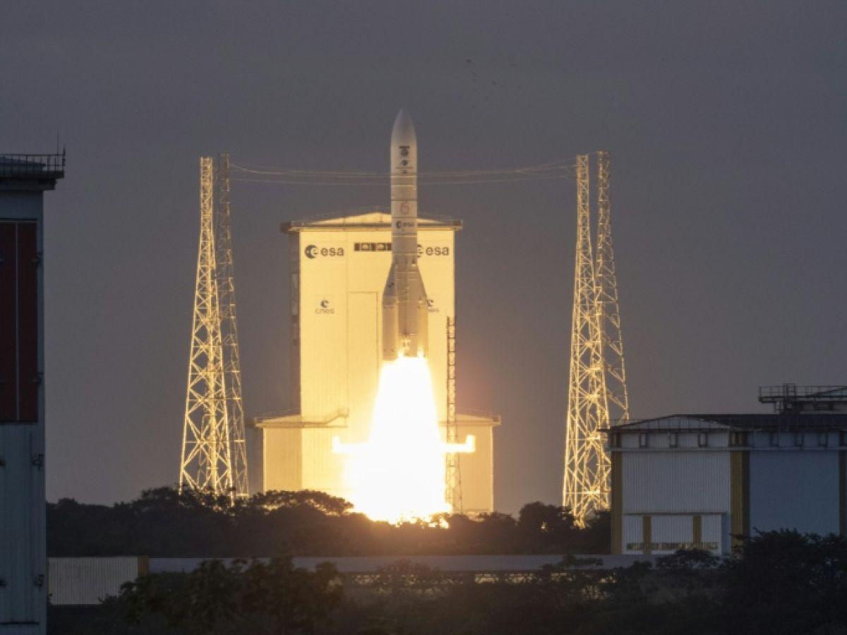 Décollage réussi pour la fusée européenne Ariane 6 en Guyane Décollage réussi pour la fusée européenne Ariane 6 en Guyane