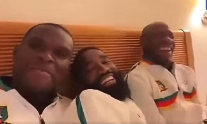 Moumi Ngamaleu Moqué Par Ses Coéquipiers Des Lions Moumi Ngamaleu Moqué Par Ses Coéquipiers Des Lions