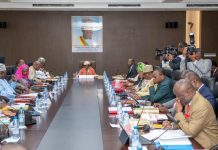 Paul Motazé À L’Assemblée Nationale Pour Un Projet De Loi Paul Motazé À L'Assemblée Nationale Pour Un Projet De Loi