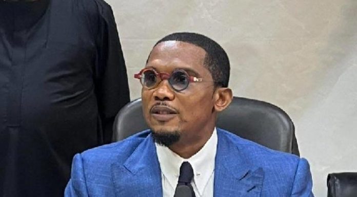 Guibai Gatama Met Samuel Eto’o en Difficulté Guibai Gatama Met Samuel Eto'o en Difficulté