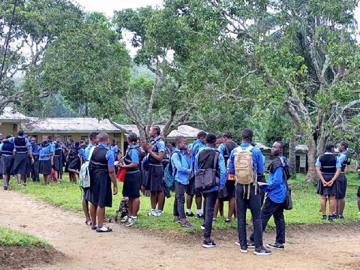 Pratique Sordide Du Directeur De L'Enset À Ebolowa Pratique Sordide Du Directeur De L'Enset À Ebolowa