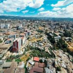 Infrastructure, Emplois et Réduction de la Pauvreté en Afrique Infrastructure, Emplois et Réduction de la Pauvreté en Afrique