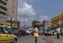 Malheur à Douala Pour Le Copain D’Une Fille Impatiente Malheur à Douala Pour Le Copain D'Une Fille Impatiente