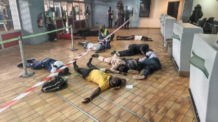 Violente Attaque Terroriste à L'Aéroport De Garoua Violente Attaque Terroriste à L'Aéroport De Garoua