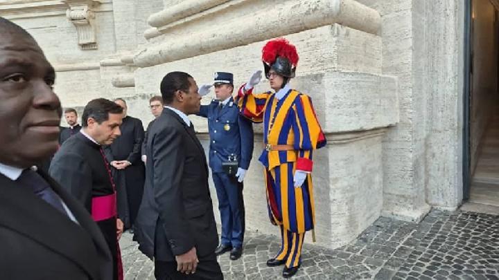 Paul Atanga Nji Viré: Révélations Sur Son Successeur Paul Atanga Nji Viré: Révélations Sur Son Successeur