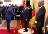 Paul Biya Remet Un Cadeau Aux Lions Indomptables Paul Biya Remet Un Cadeau Aux Lions Indomptables