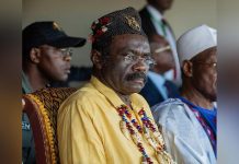 Mouelle Kombi Affirme Son Autorité Face à Samuel Eto’o Mouelle Kombi Affirme Son Autorité Face à Samuel Eto'o