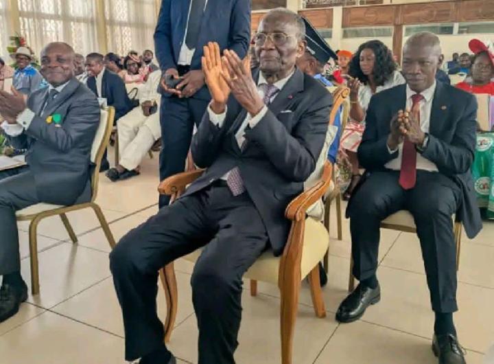 Gilbert Tsimi Evouna Réélu Au Conseil Régional Du Sud Gilbert Tsimi Evouna Réélu Au Conseil Régional Du Sud