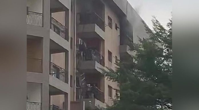 Douala: Opération De Sauvetage En Cours Douala: Opération De Sauvetage En Cours