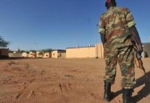 État Abandonne Populations Aux Preneurs D’Otages État Abandonne Populations Aux Preneurs D'Otages