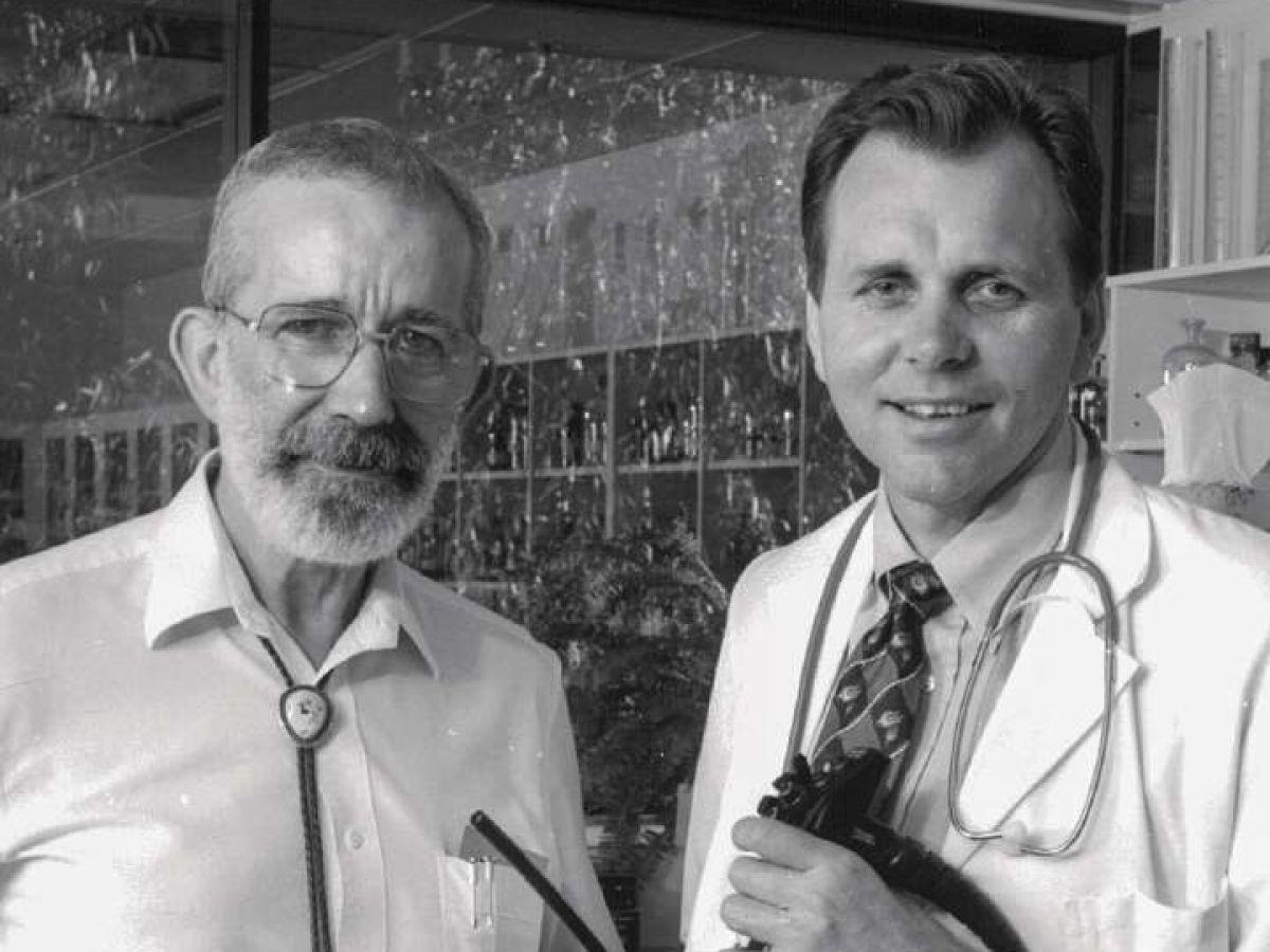 Autoexpérimentation et Gastrite Aiguë de Warren et Marshall Autoexpérimentation et Gastrite Aiguë de Warren et Marshall