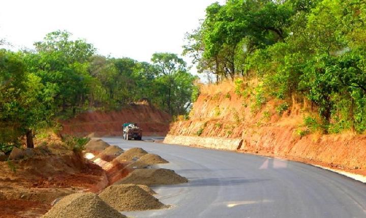 Chauffeur et Assistant Confrontés au Mal à Ngaoundéré Chauffeur et Assistant Confrontés au Mal à Ngaoundéré