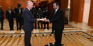 Ambassadeur des États-Unis au Cameroun Rappelé par Trump Ambassadeur des États-Unis au Cameroun Rappelé par Trump