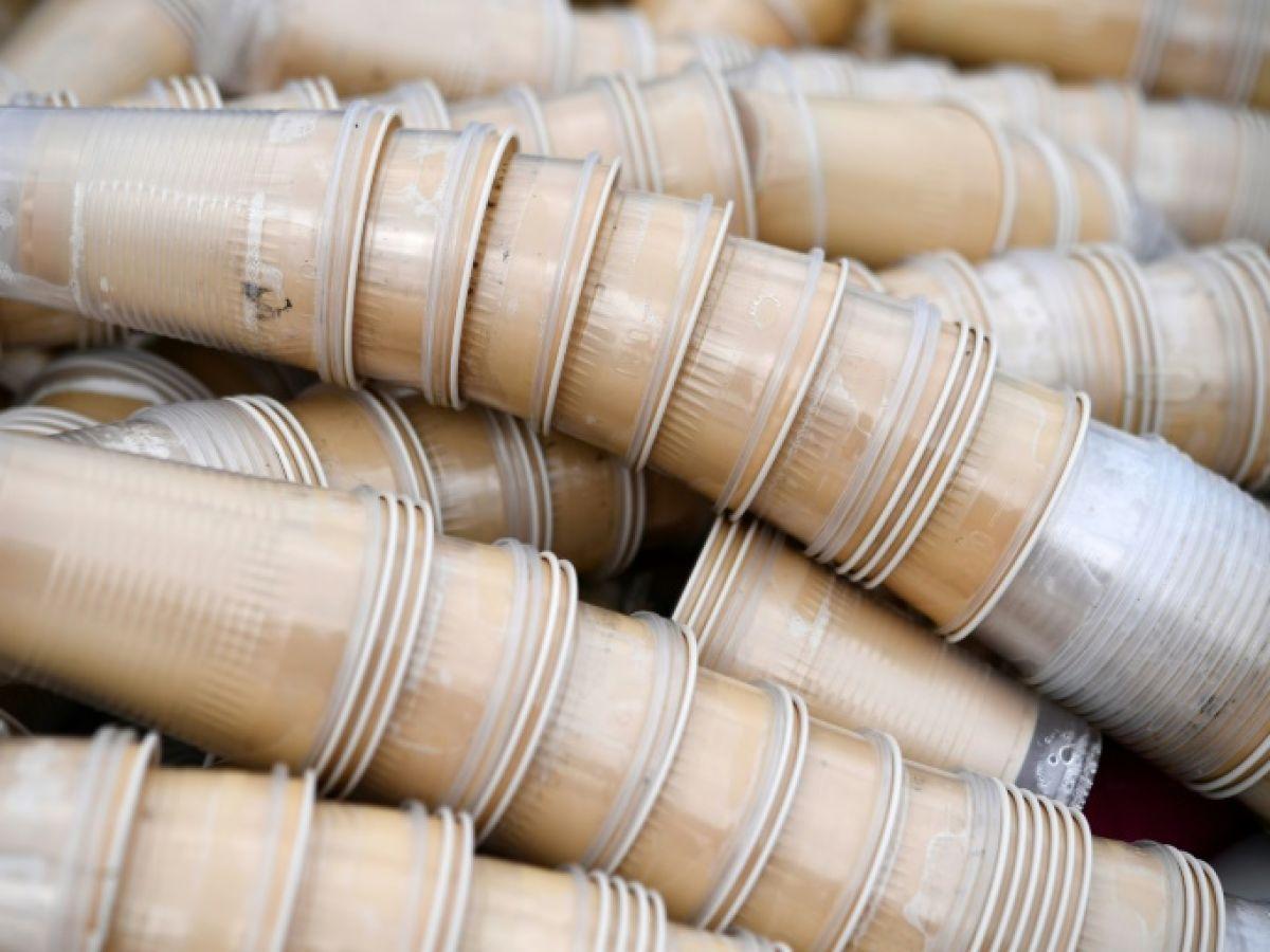 Interdiction Des Gobelets Jetables Repoussée De Quatre Ans Interdiction Des Gobelets Jetables Repoussée De Quatre Ans