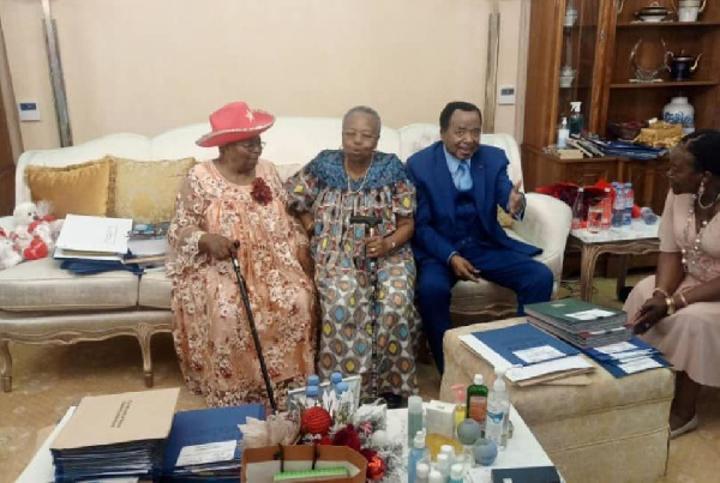 Grand-Mères Qui Nomment Les Ministres Au Gouvernement Grand-Mères Qui Nomment Les Ministres Au Gouvernement