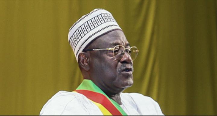 Cameroun Démenti Sur L'Évacuation Sanitaire De Cavaye Cameroun Démenti Sur L'Évacuation Sanitaire De Cavaye