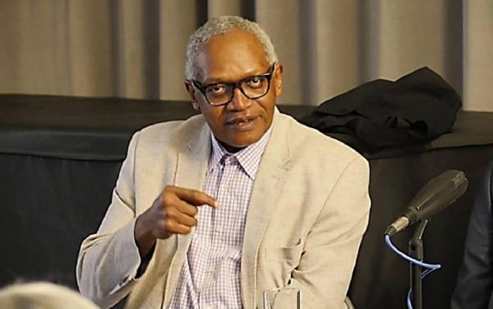 Dieudonné Enoh Échappe à la Mort dans un Coup d'État Dieudonné Enoh Échappe à la Mort dans un Coup d'État