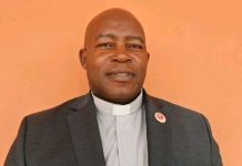 Rev John Berinyuy Tata Nommé Évêque Auxiliaire Rev John Berinyuy Tata Nommé Évêque Auxiliaire