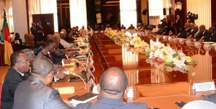 Ministre Filmé En Secret Pratiquant Le Mysticisme Ministre Filmé En Secret Pratiquant Le Mysticisme