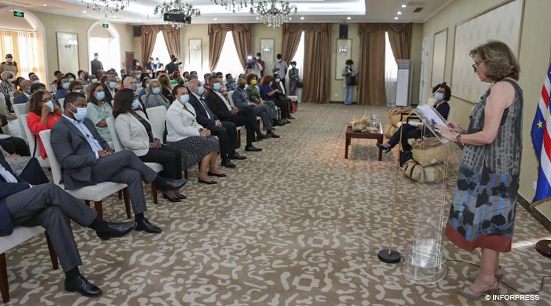 Ambassador Graça Guimarães calls attention to “global challenge” of women’s migration in the 21st century Ambassador Graça Guimarães calls attention to “global challenge” of women’s migration in the 21st century