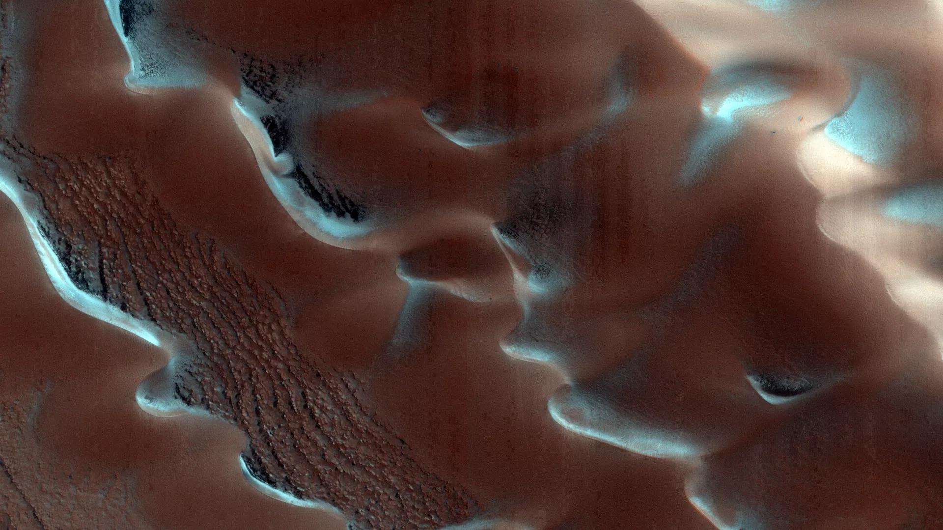 The Mystery of Mars’ Invisible Frost Revealed - Study