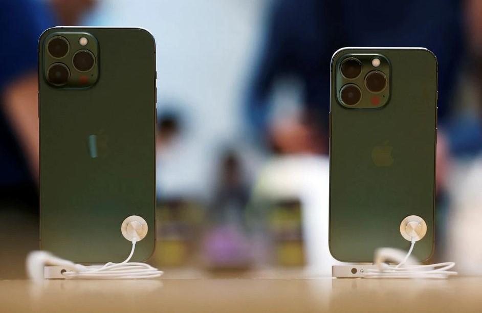 Apple to keep iPhone production flat in 2022 Apple to keep iPhone production flat in 2022